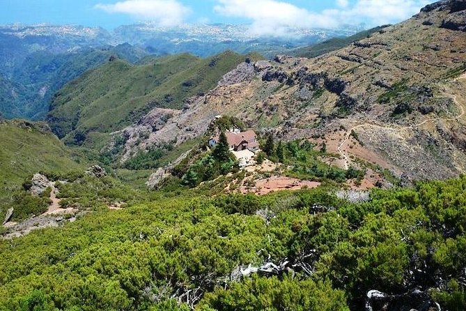 Private Walk Pico Areeiro - Pico Ruivo - Achadas Teixeira - Scenic Trail Experience