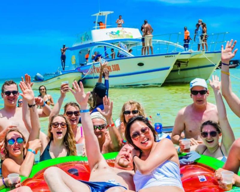 Punta Cana: Party Boat + Snorkeling Catamaran Natural Pool