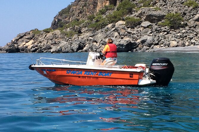 RENT A BOAT 5.5m-30hp LICENSE FREE MARATHI - Boat Specifications and Features