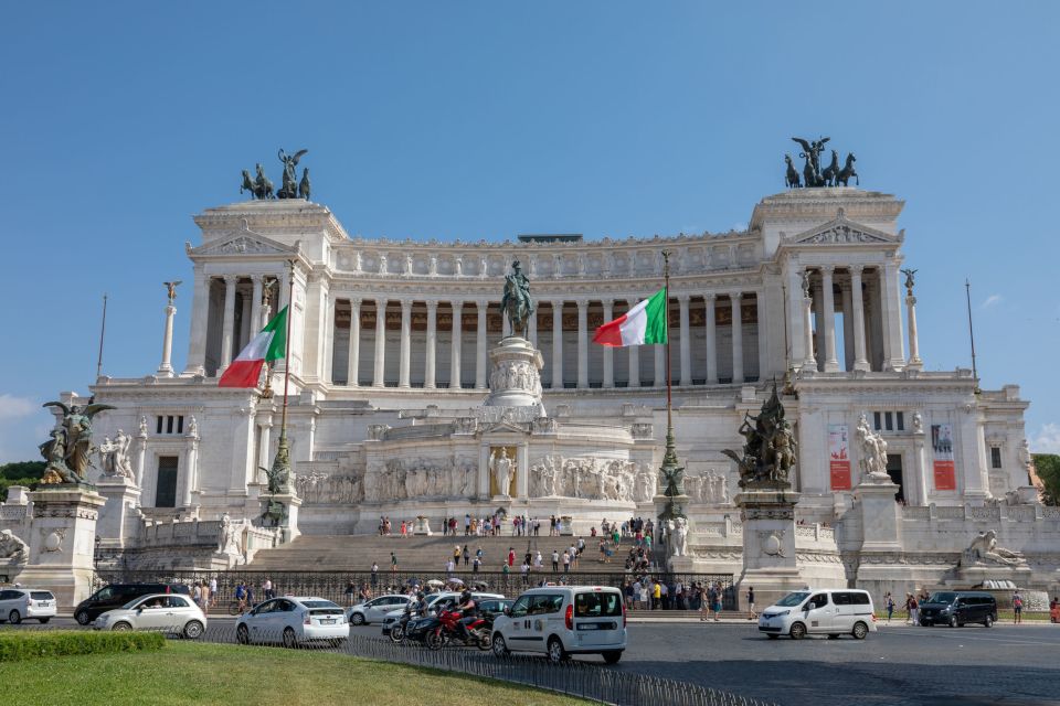 Rome: Historic Center Self-Guided Smartphone Tour - Key Points