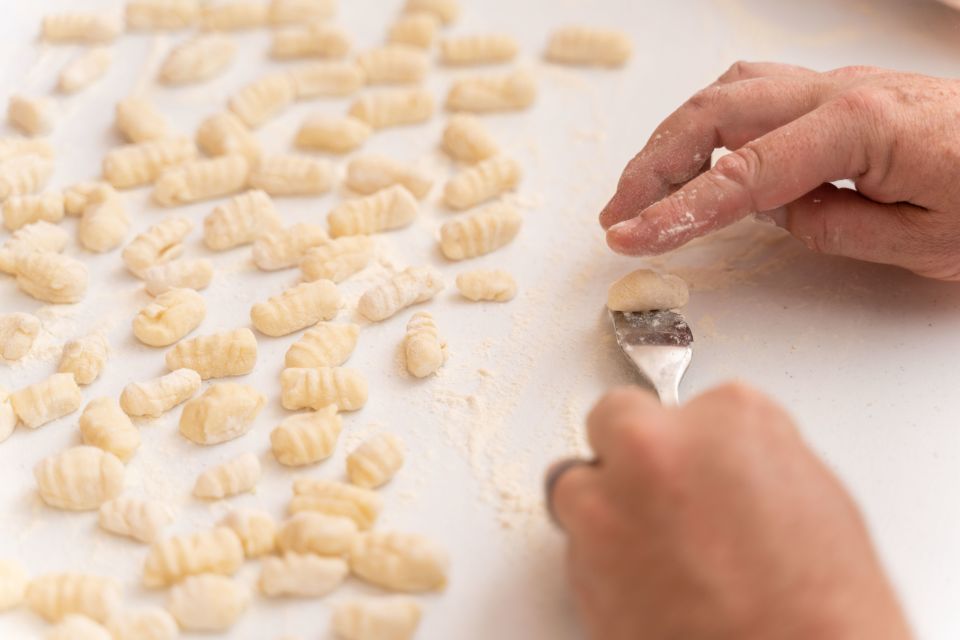 Rome: Private Pasta-Making Class at a Locals Home - Key Points