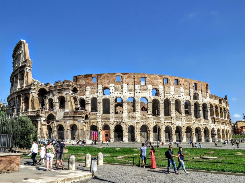 Rome: Small Group Tour Colosseum, Forum, and Palatine Hill - Key Points