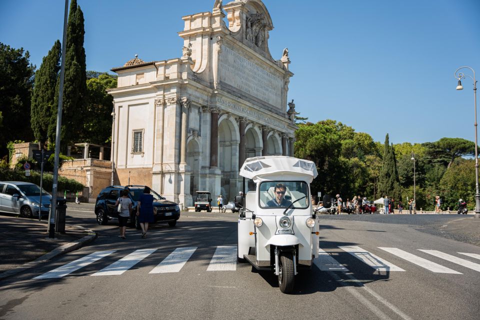 Rome: Tuk Tuk Private Tour With Hotel Pickup and Prosecco - Key Points