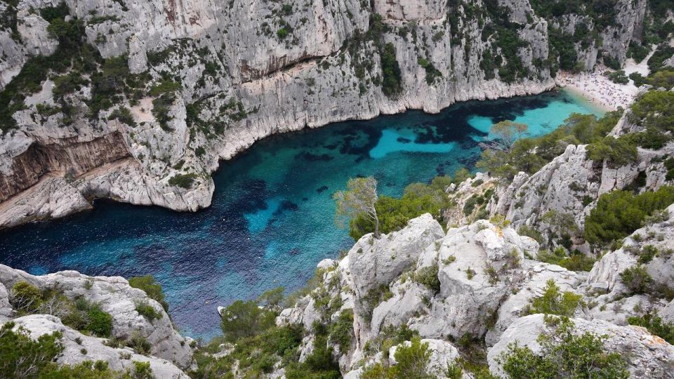 ROUNDTRIP TRANSFER CRUISE PORT MARSEILLE TO CASSIS - Key Points