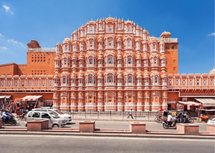 Royal Trails of Jaipur With a Local Half Day Guided Tour - Key Points