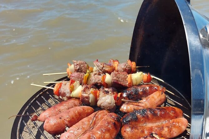 SAILBOAT Ride: Tango and Choripan (Typical Argentine Food)