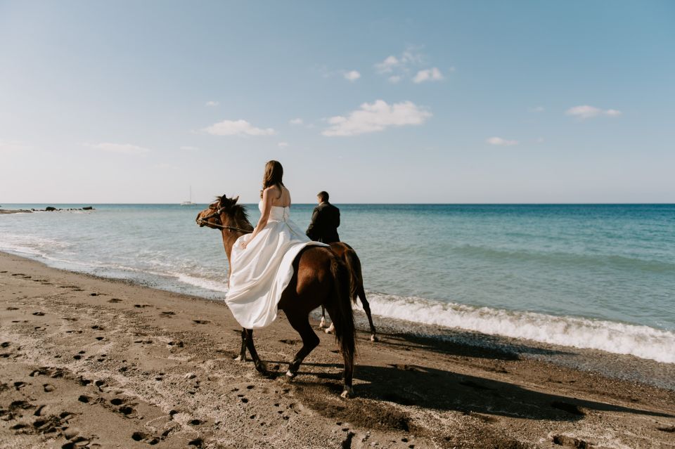 Santorini: Exclusive Private Horse Riding With Picnic - Key Points
