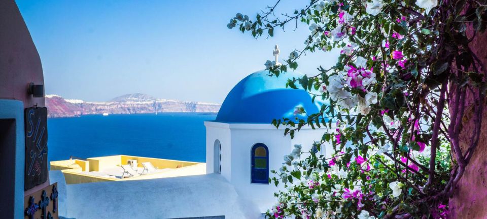 Santorini: Guided Highlights Tour With Private Wine Tasting - Key Points