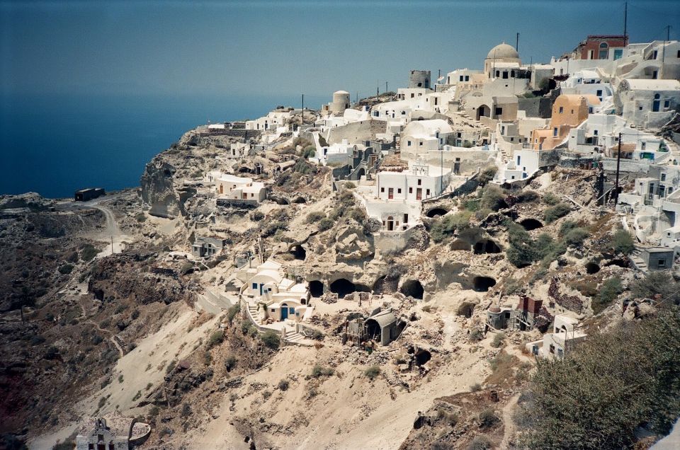 Santorini: Megalochori and Oia Guided Tour With Wine Tasting - Key Points