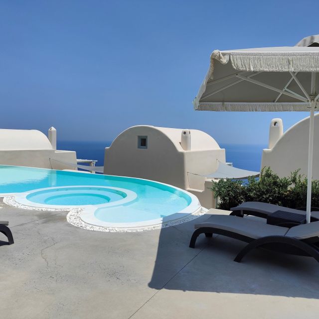 Santorini: Spa Massage Break Pool Day Access for 3-4 Friends - Key Points