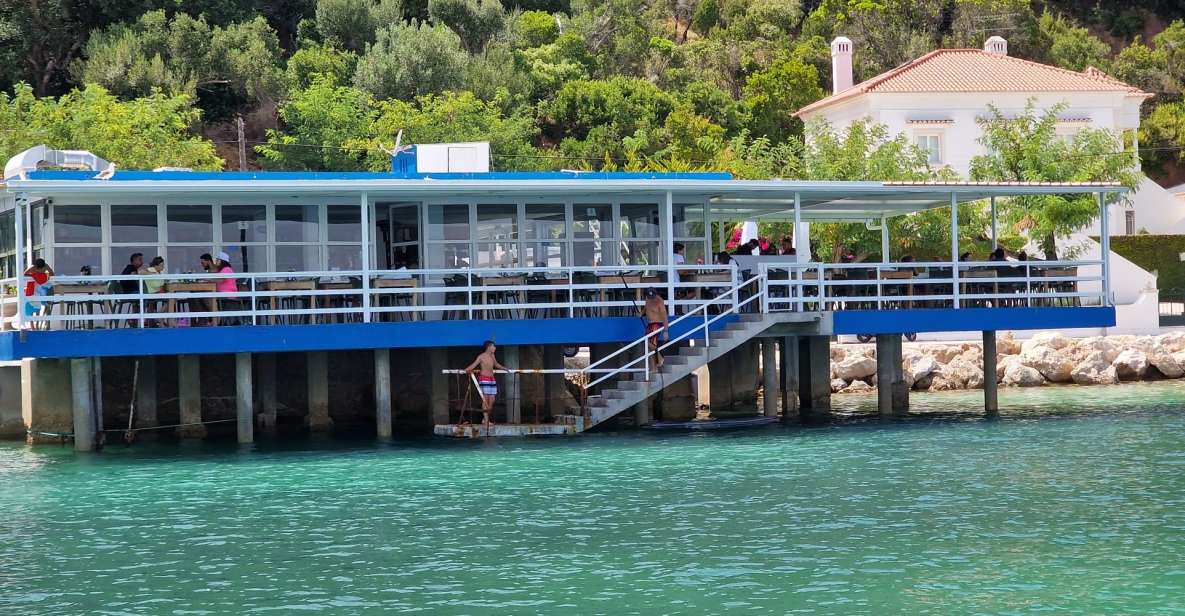 Sesimbra: Boat Tour With Lunch at Portinho Da Arrabida - Key Points