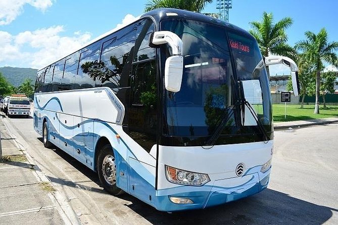 Shuttle Transfer From Montego Bay Airport – Ocho Rios