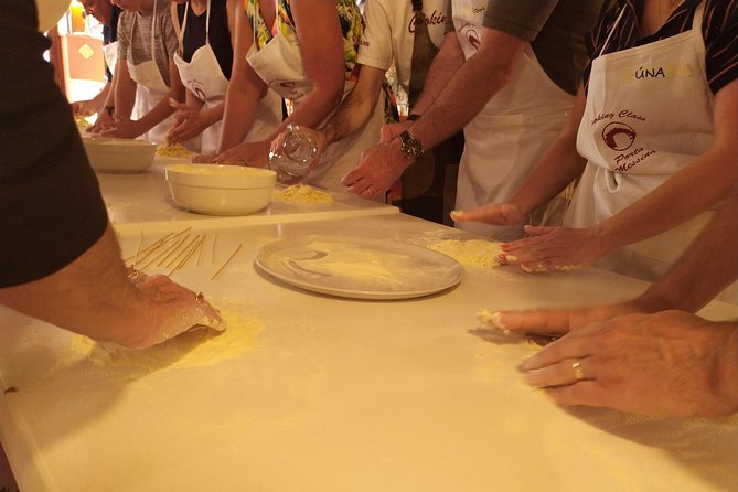 Sicilian Cooking Class and Market Tour in Taormina - Key Points