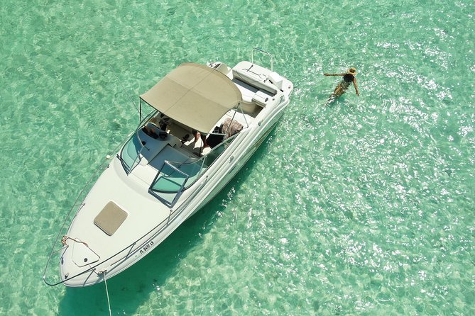 Snorkel & Sandbar on Private Searay Yacht 25ft in Cap Cana Marina ,Punta Cana - Key Points