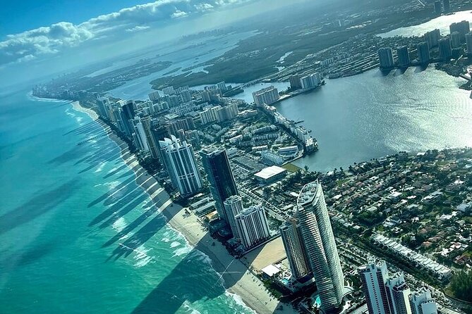 South Beach Miami Aerial Tour : Beaches, Mansions and Skyline - Key Points