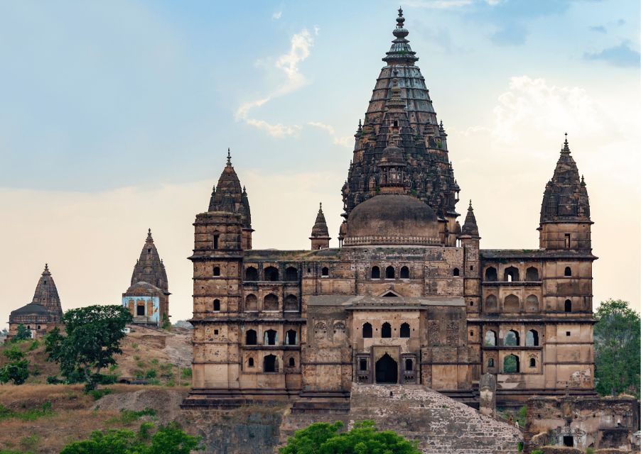 Spiritual Trails of Orchha (Guided Temples Walking Tour) - Key Points