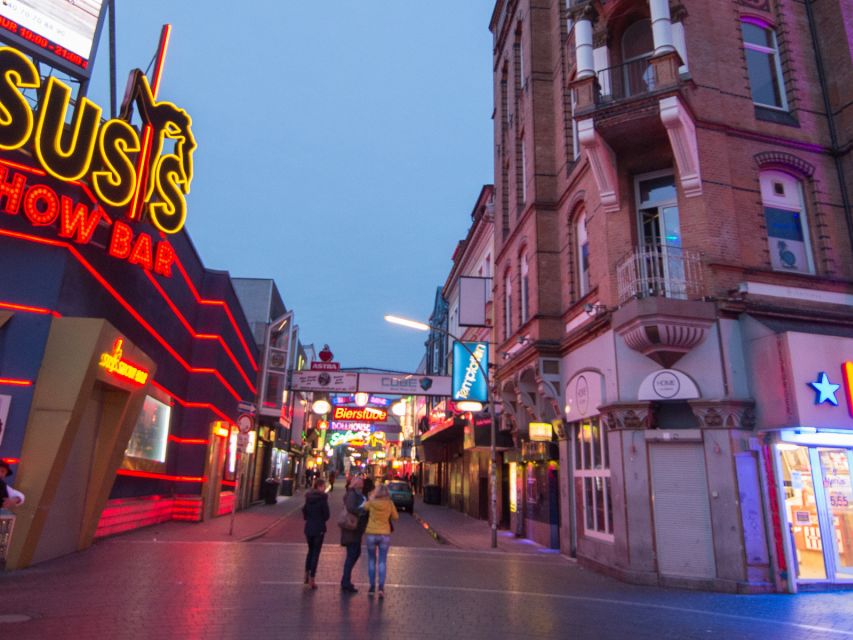 St. Pauli Tour: Drag-Attack With Barbie Stupid & Lee Jackson - Key Points