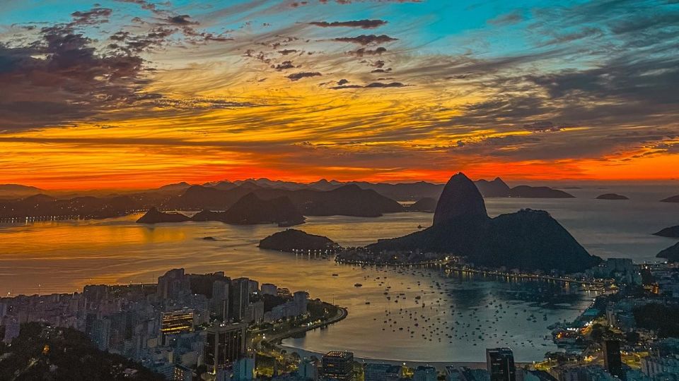 Sunrise at Dona Marta Viewpoint Christ the Redeemer - Key Points