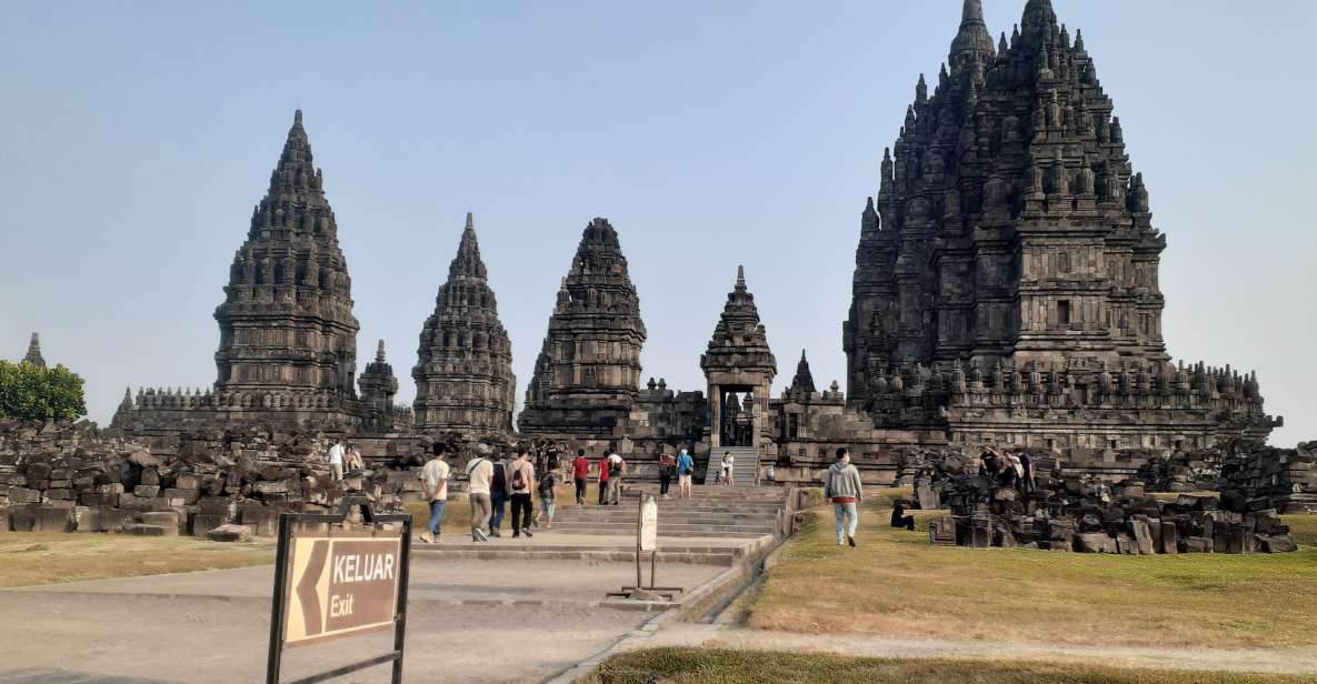 Sunset at Prambanan Temple & Ramayana Ballet Performance - Key Points