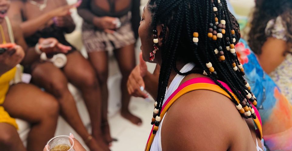 Sunset Bay Party, Caribbean Restaurant & Getsemaní Tour - Key Points