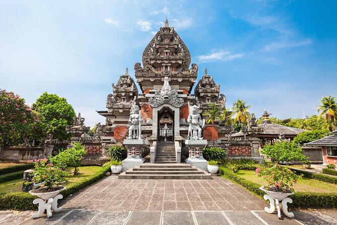 Taman Mini Park, Cable Car, Indonesia Museum & Antique Market - Key Points