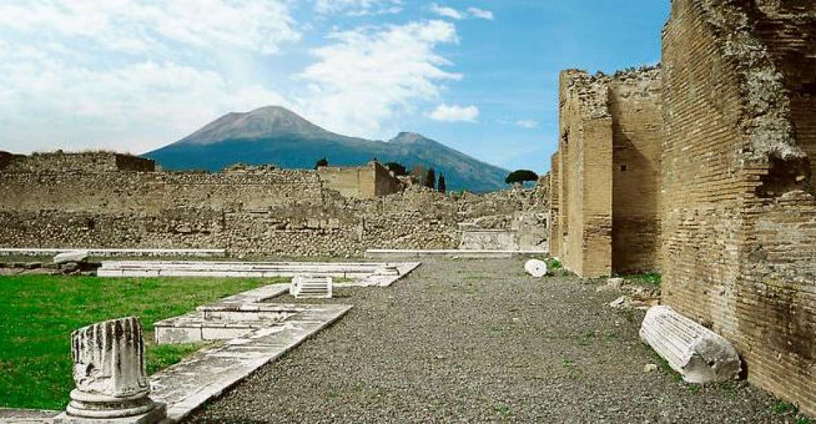 The Ruins of Pompeii: Round-Trip Transfer From Rome - Key Points