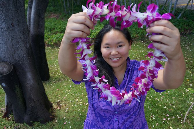 Traditional Airport Lei Greeting on Honolulu Oahu - Key Points