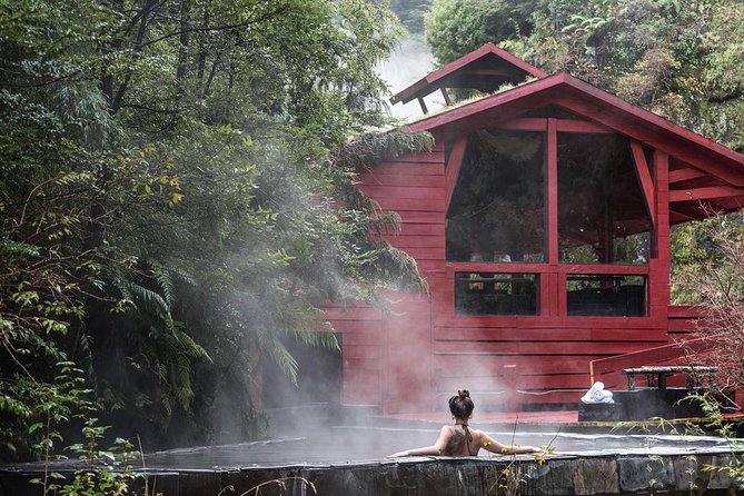 Trekking Mirador El Volcano + Geometric Hot Springs - Key Points