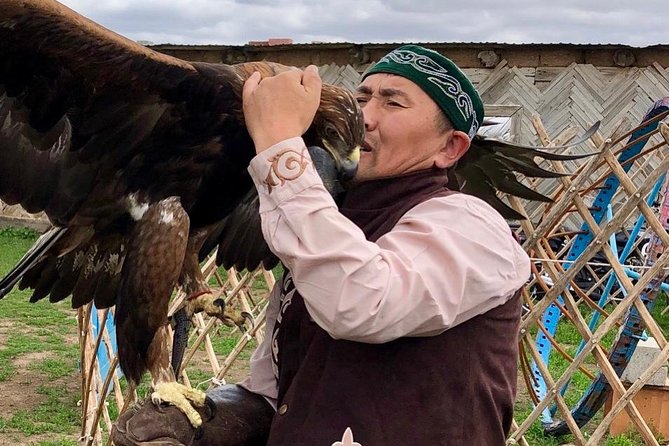 Trip to Kazakh Family of Eagle Hunters in Nur-Sultan (6 Hours) - Key Points