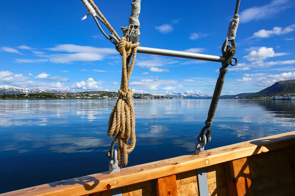 Tromsø: Arctic Light Evening Cruise With Fish Soup - Good To Know