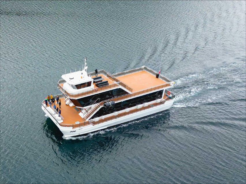 Tromsø: Midnight Sun or Sunset Cruise With a Guide - Good To Know