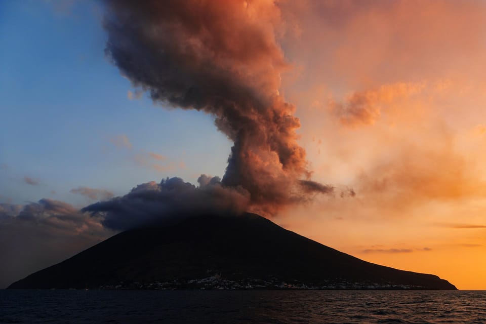 Tropea: Lipari, Panarea, and Stromboli at Night Boat Trip - Key Points