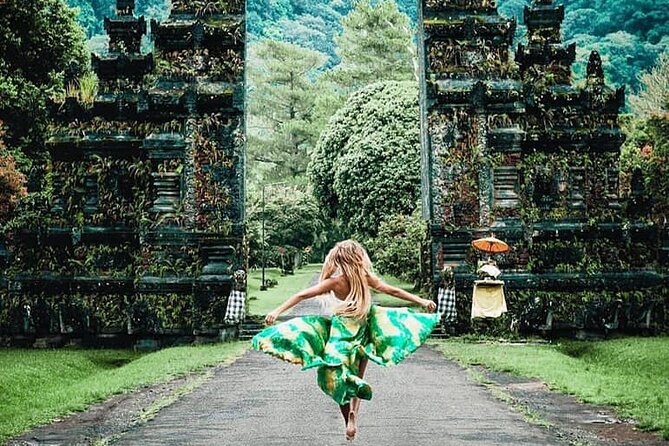 Ulun Danu Temple, Handara Gate, Wanagiri, and Banyu Mala Waterfall - Key Points