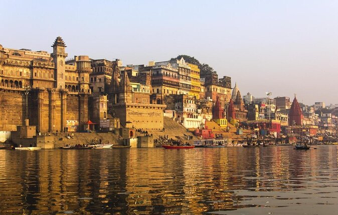 Varanasi Landmark Evening City Tour - Aarti, Boating & Witnessing the GOD - Key Points