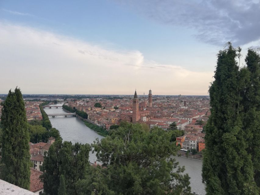 Verona: Night Walking Tour - Key Points