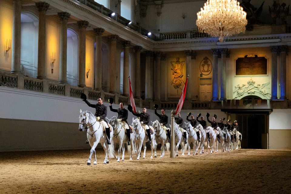 Vienna: Spanish Riding School 45-Minute Performance Show - Performance Overview