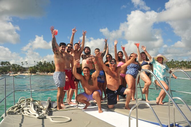 VIP Premium Yacht -Party Boat-Birthdays, Bachelor And More - Overview of the VIP Premium Yacht