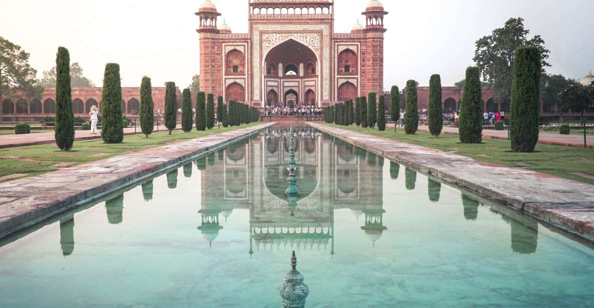 Visit Agra in Private Car With Guide Service - Key Points