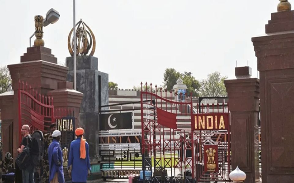Wagah Border Retreat Ceremony With Dinner - Key Points