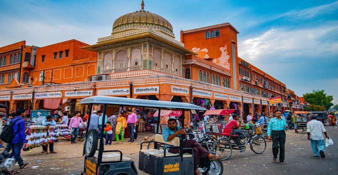 Walk Tour With Local Guide In Old Jaipur - Key Points