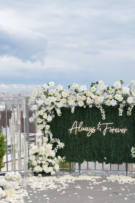Wedding Proposal on a Parisian Rooftop With 360° View - Key Points