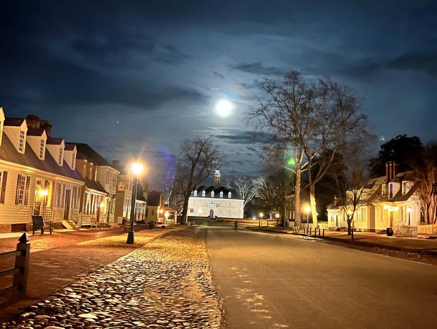 Williamsburg: Dead of Night Ghost Walking Tour - Key Points