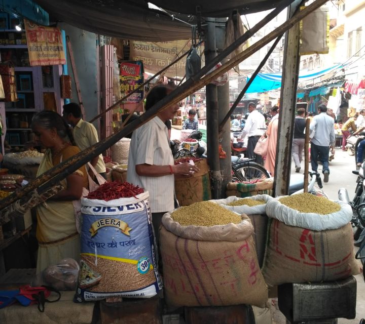 Agra Walking Tour With Indian Snacks