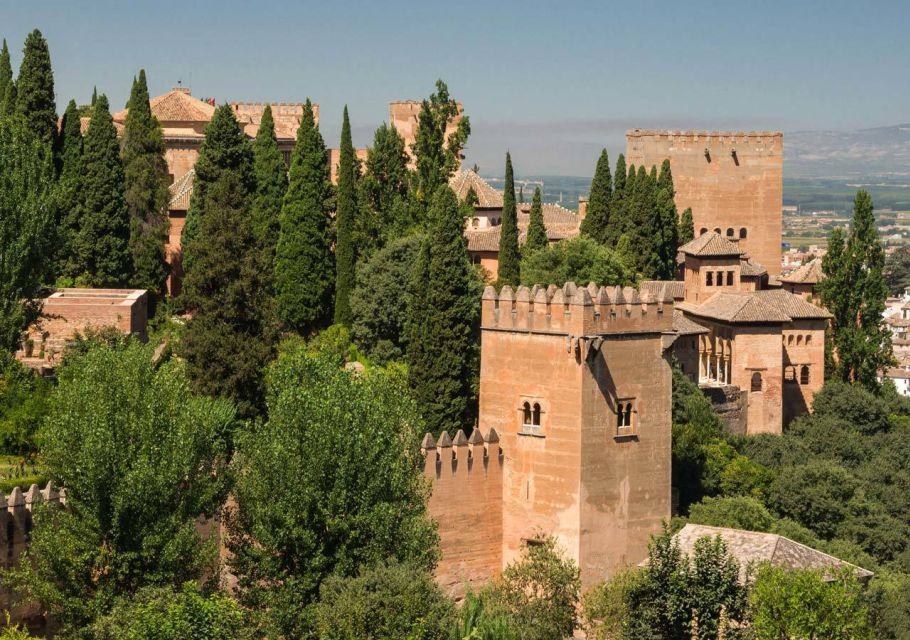 Alhambra & Generalife: Exclusive 3 Hour Private Tour - Tour Overview