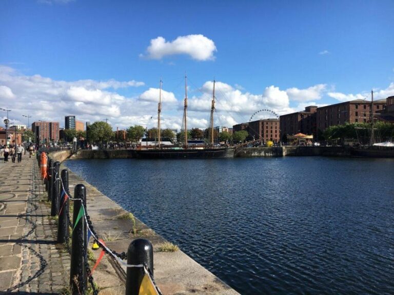 Awesome Corners of Liverpool – Family Walking Tour