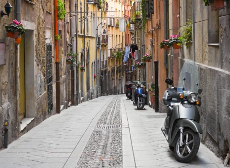 Cagliari: Walking Tour of the Old City