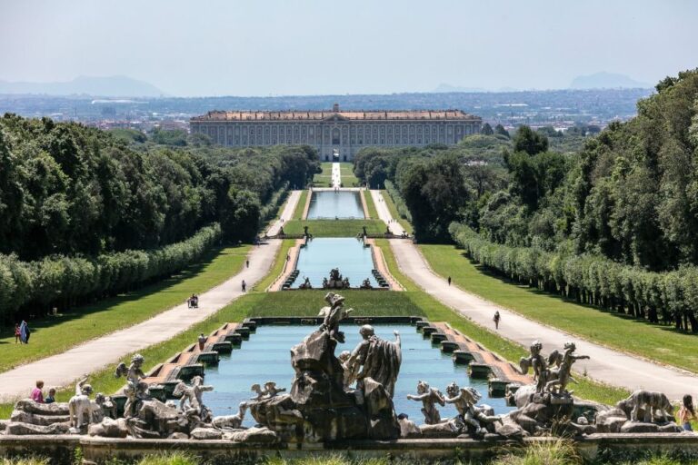 Caserta: Royal Palace of Caserta Guided Tour