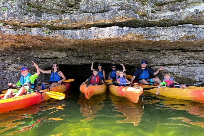 Cave Point Kayak Tour