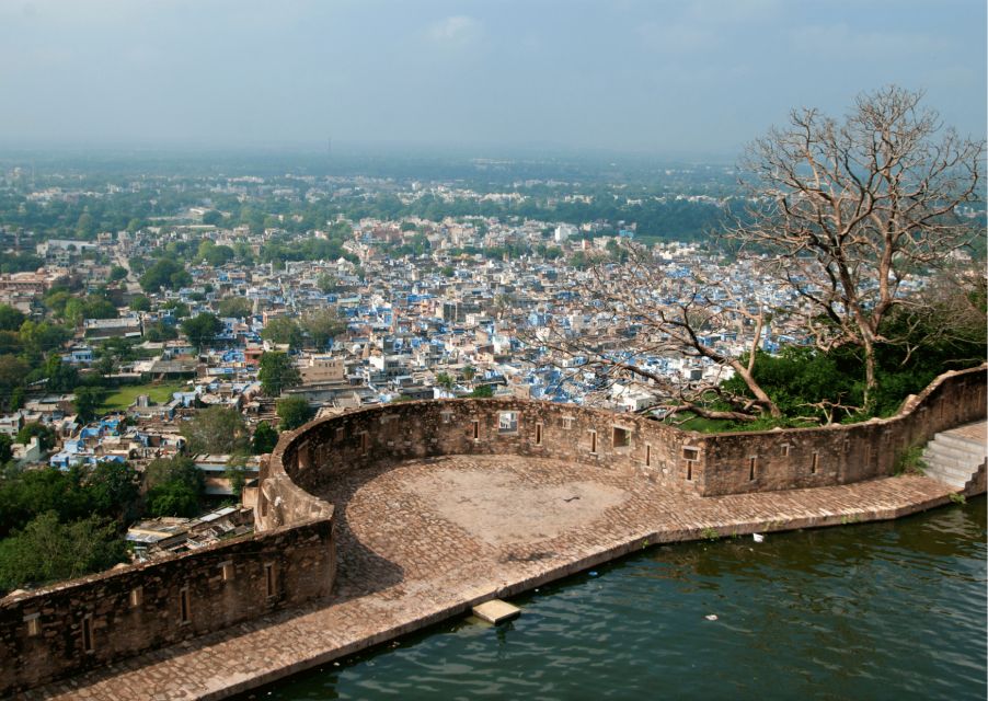 Chittorgarh Trails (Guided Full Day Tour From Udaipur) - Overview of Chittorgarh Trails