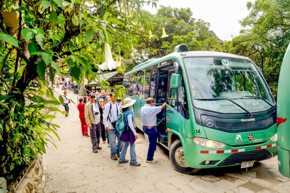 From Aguas Calientes: Round-Trip Bus Ticket to Machu Picchu